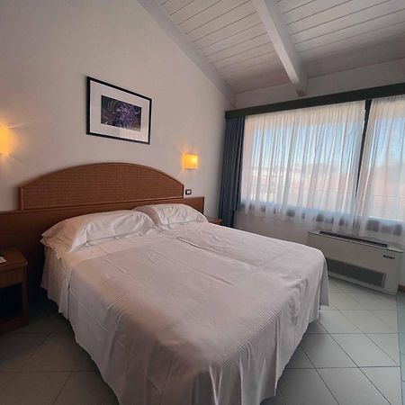 Hotel Regina Форте-дей-Мармі Екстер'єр фото
