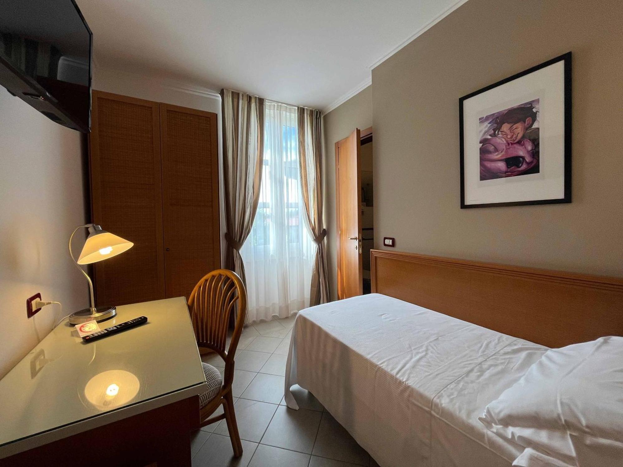 Hotel Regina Форте-дей-Мармі Екстер'єр фото